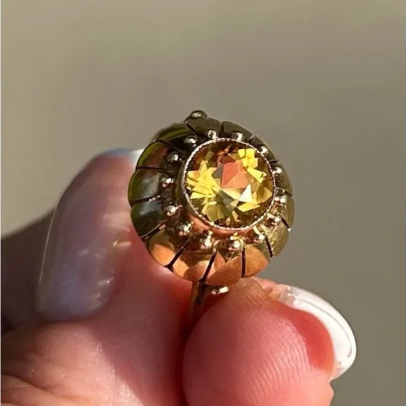 Antique/Vintage 14k Citrine Ring - Picture 15 of 16